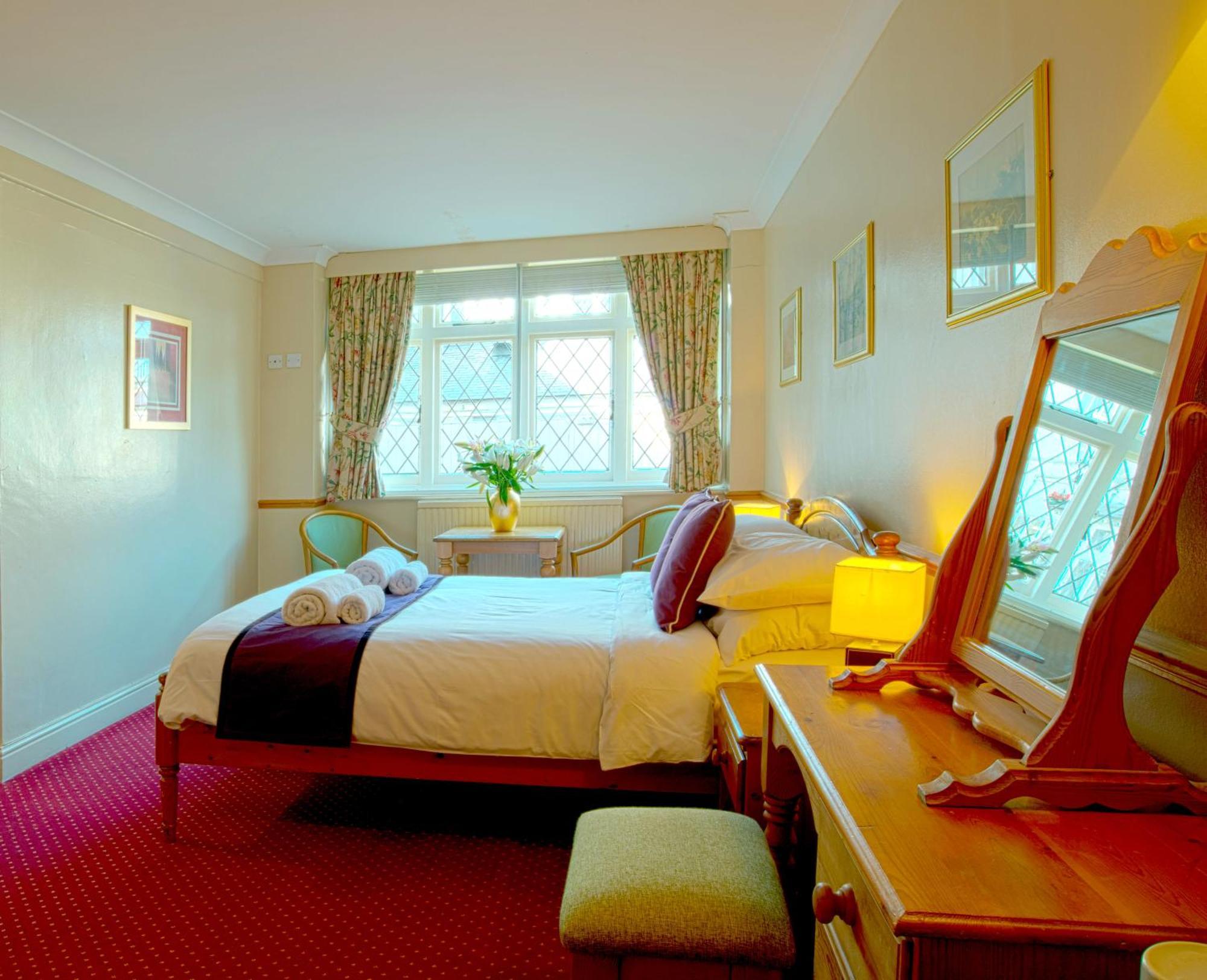 Rose Of York Hotel Richmond  Bagian luar foto
